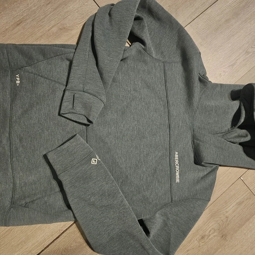 Abercrombie & Fitch Men's Charcoal Joggers - Picture 4 of 4